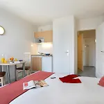 Vacanceole - Les Demeures Champenoises Lägenhetshotell Épernay