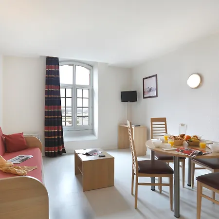 Appart hôtel Vacancéole - Les Demeures Champenoises 3*