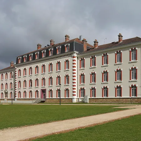 Apart-hotel Vacanceole - Les Demeures Champenoises 3*