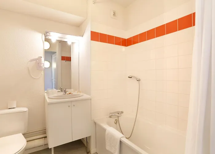 Aparthotel Vacancéole - Les Demeures Champenoises 3*