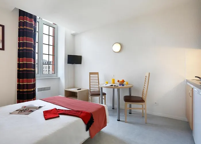 Aparthotel Vacancéole - Les Demeures Champenoises 3*